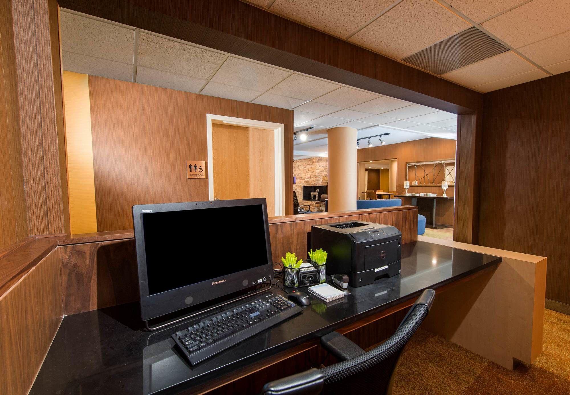 Fairfield Inn & Suites By Marriott Fort Myers Cape Coral Cypress Lake Buitenkant foto