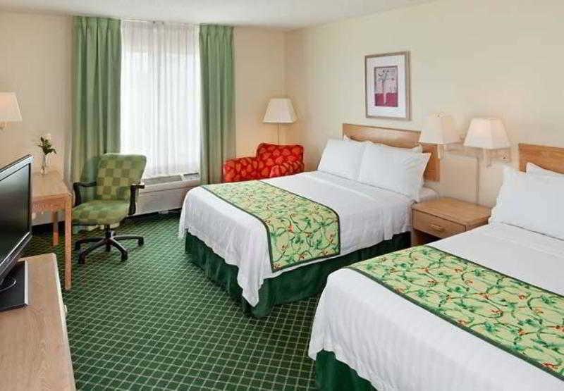 Fairfield Inn & Suites By Marriott Fort Myers Cape Coral Cypress Lake Kamer foto