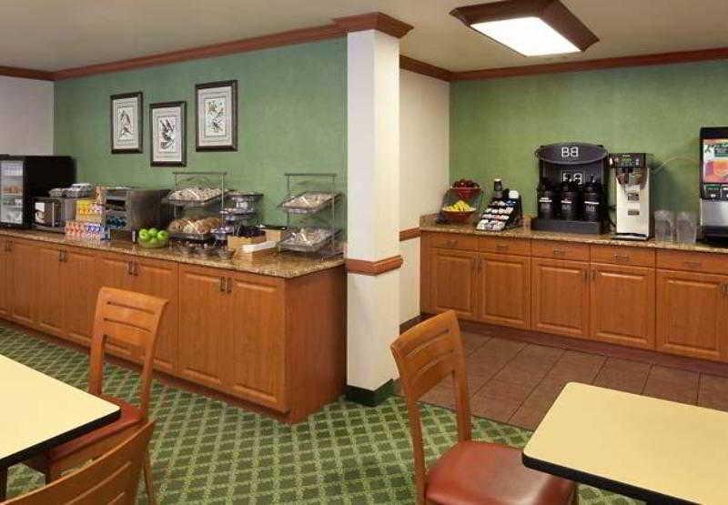 Fairfield Inn & Suites By Marriott Fort Myers Cape Coral Cypress Lake Restaurant foto