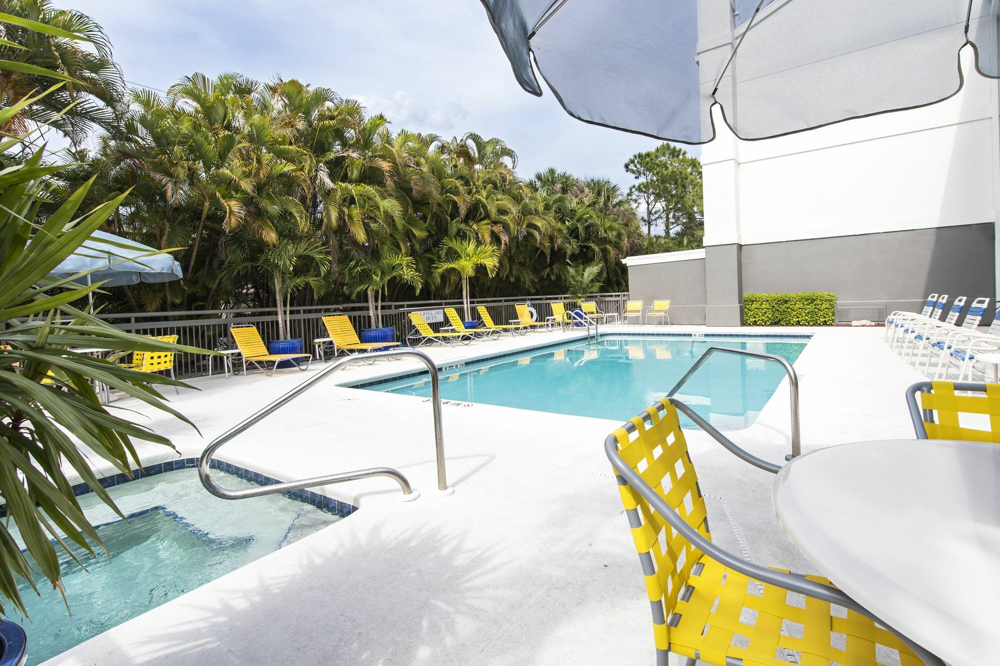 Fairfield Inn & Suites By Marriott Fort Myers Cape Coral Cypress Lake Buitenkant foto